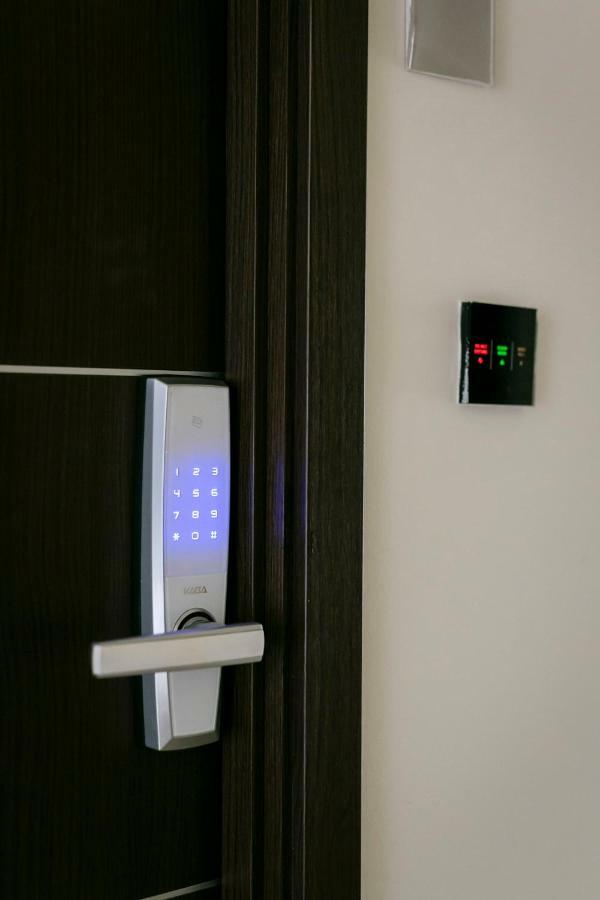 Anta Residence "Self-Sevice Apartment" Чиангмай Экстерьер фото